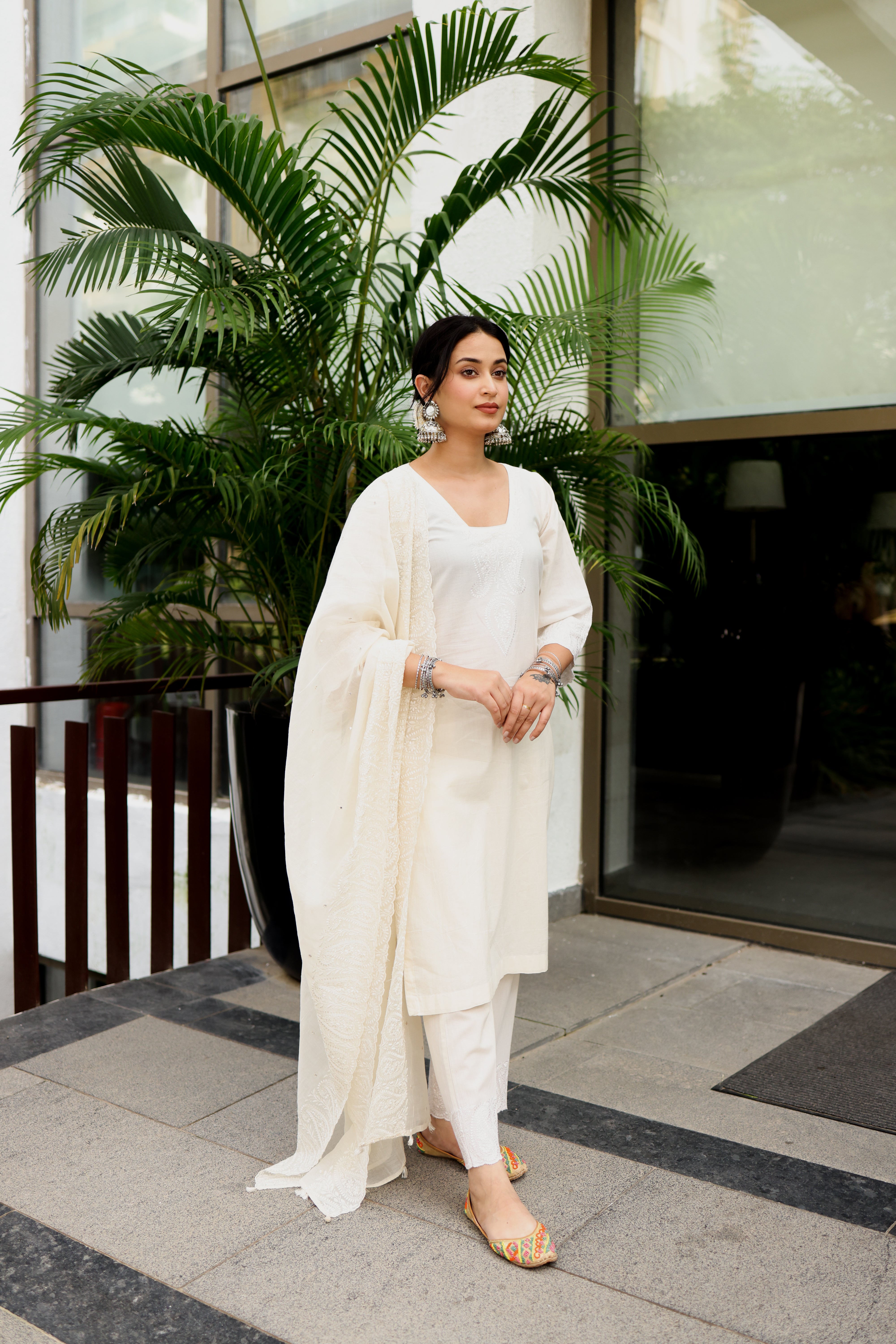 Label Sugandha Khurana