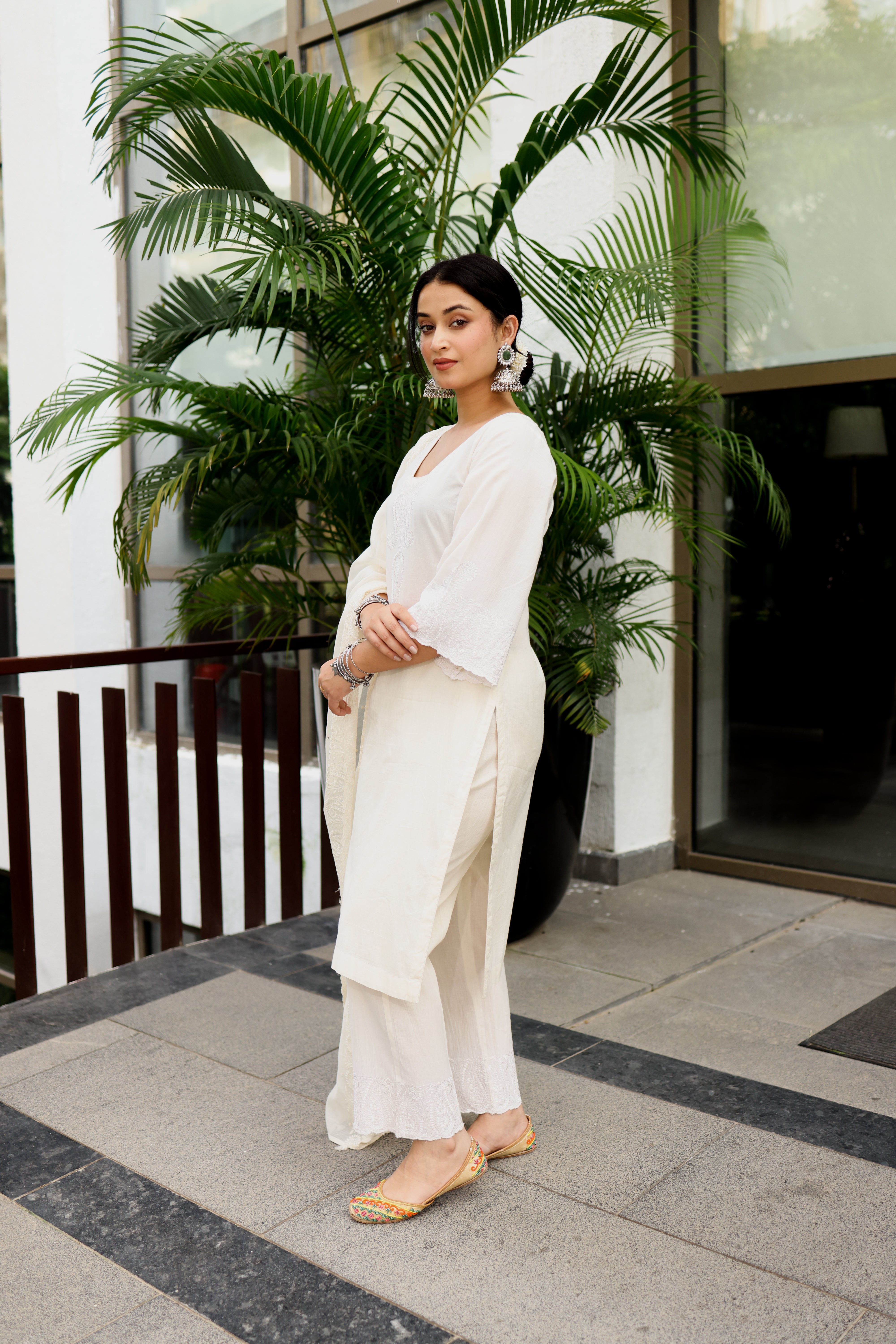 Label Sugandha Khurana