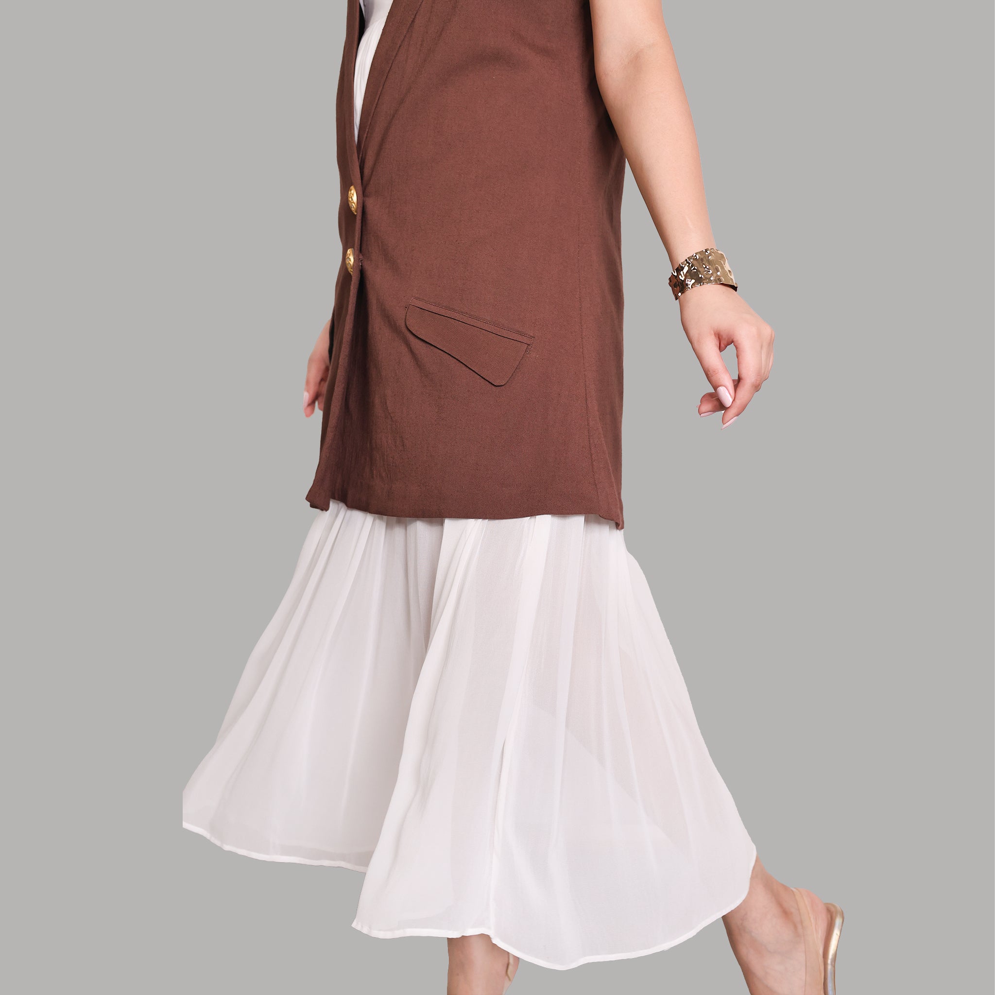 Label Sugandha Khurana